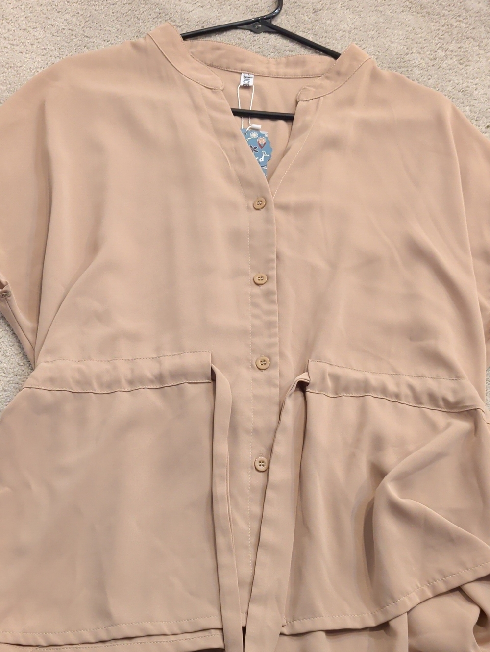 NWT large Relaxed Button-Front Women's Top in Beige